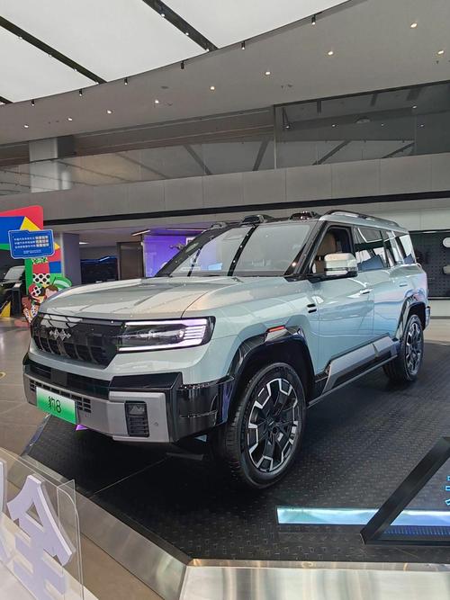 深圳290比亚迪方程豹硬派越野的爆款，英菲尼迪35周年与你共成长